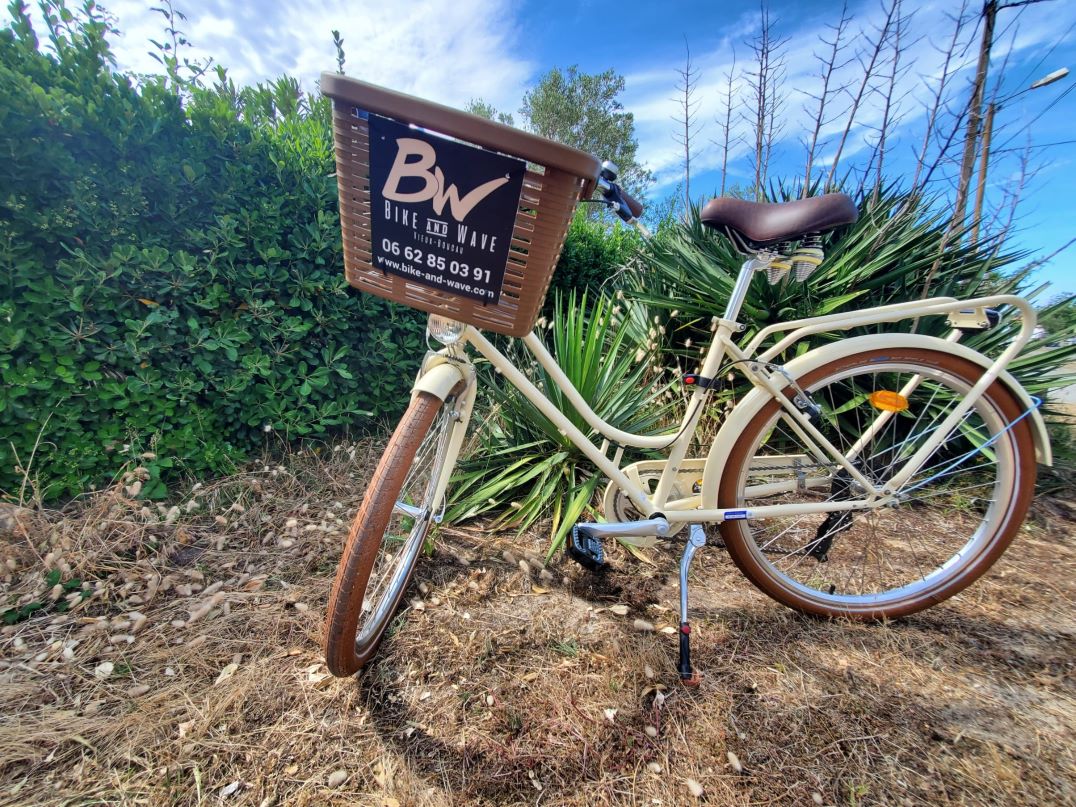 Bike and wave - photo 3