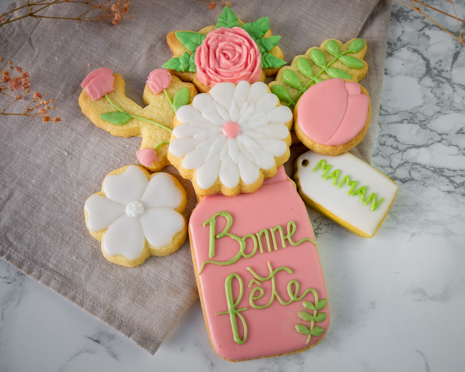 Atelier parent/enfant : Réalisez et décorez un bouquet de biscuits pour la fête des mères
