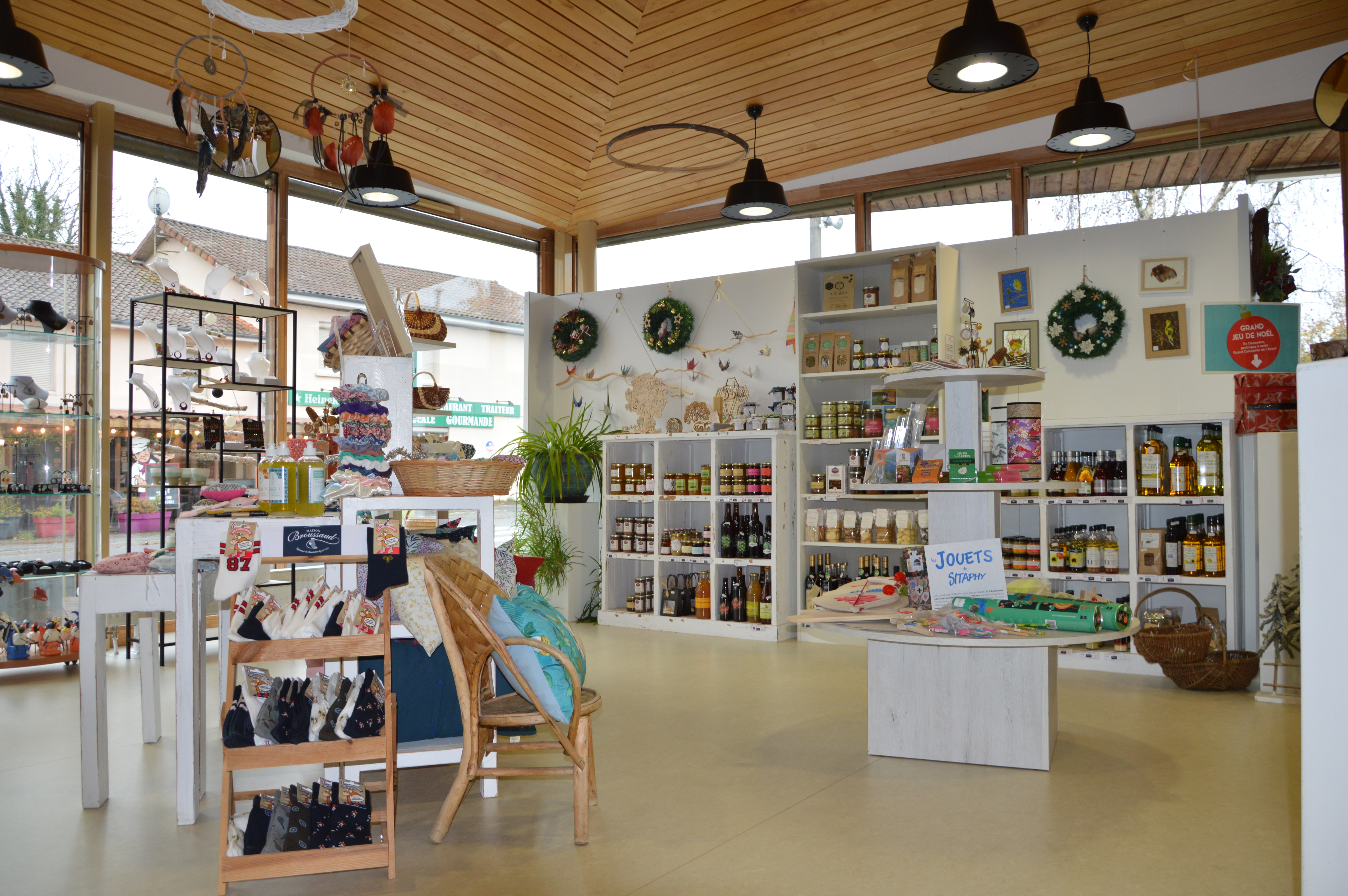 Boutique "Aux P'tites Emplettes" de l'Office de Tourisme - Châlus