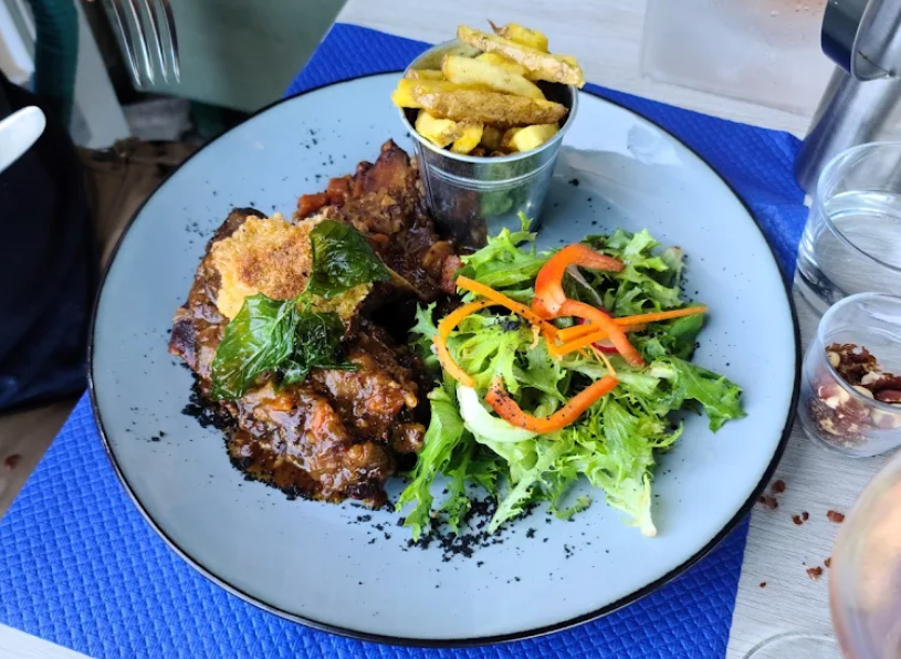https://cdt64.media.tourinsoft.eu/upload/brasserie-sol-sol-hendaye-4.PNG
