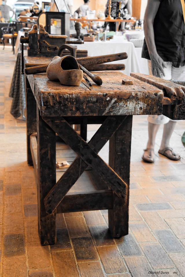 Brocante professionnelle et artisanat d'art dès 8h, Duras
