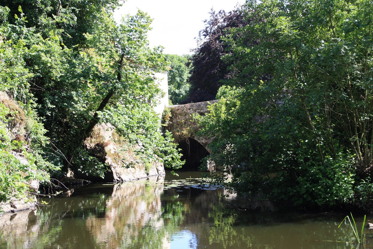 Pont Cadoré, Argentonnay