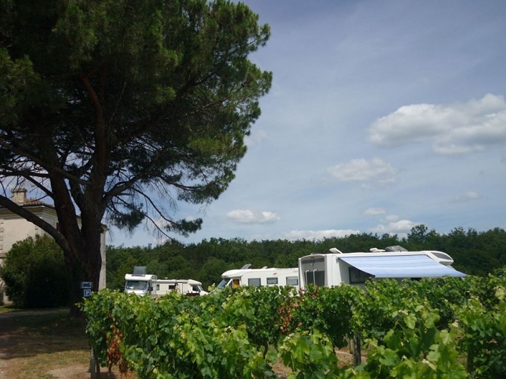 Aire de camping-cars du Domaine de Brandeau