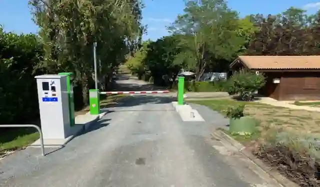 Camping de mon Village / Camping Cars Park