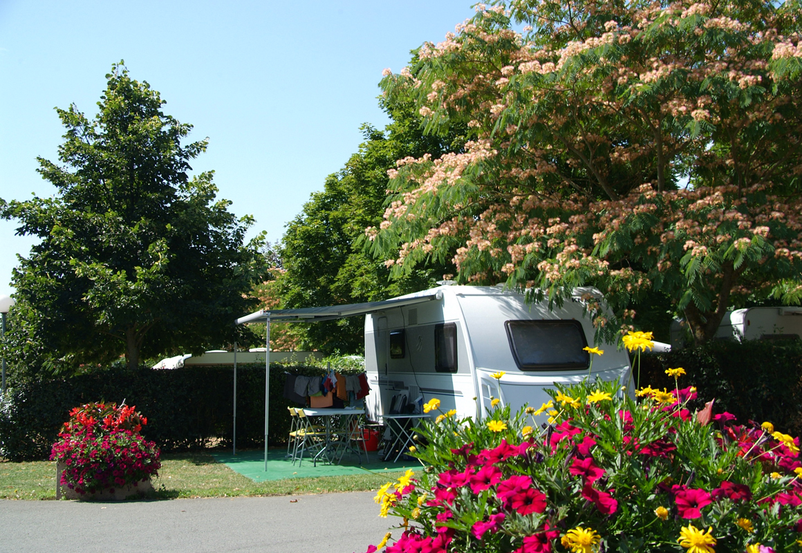 Camping Le Futuriste, Saint-Georges-lès-Baillargeaux - photo 11