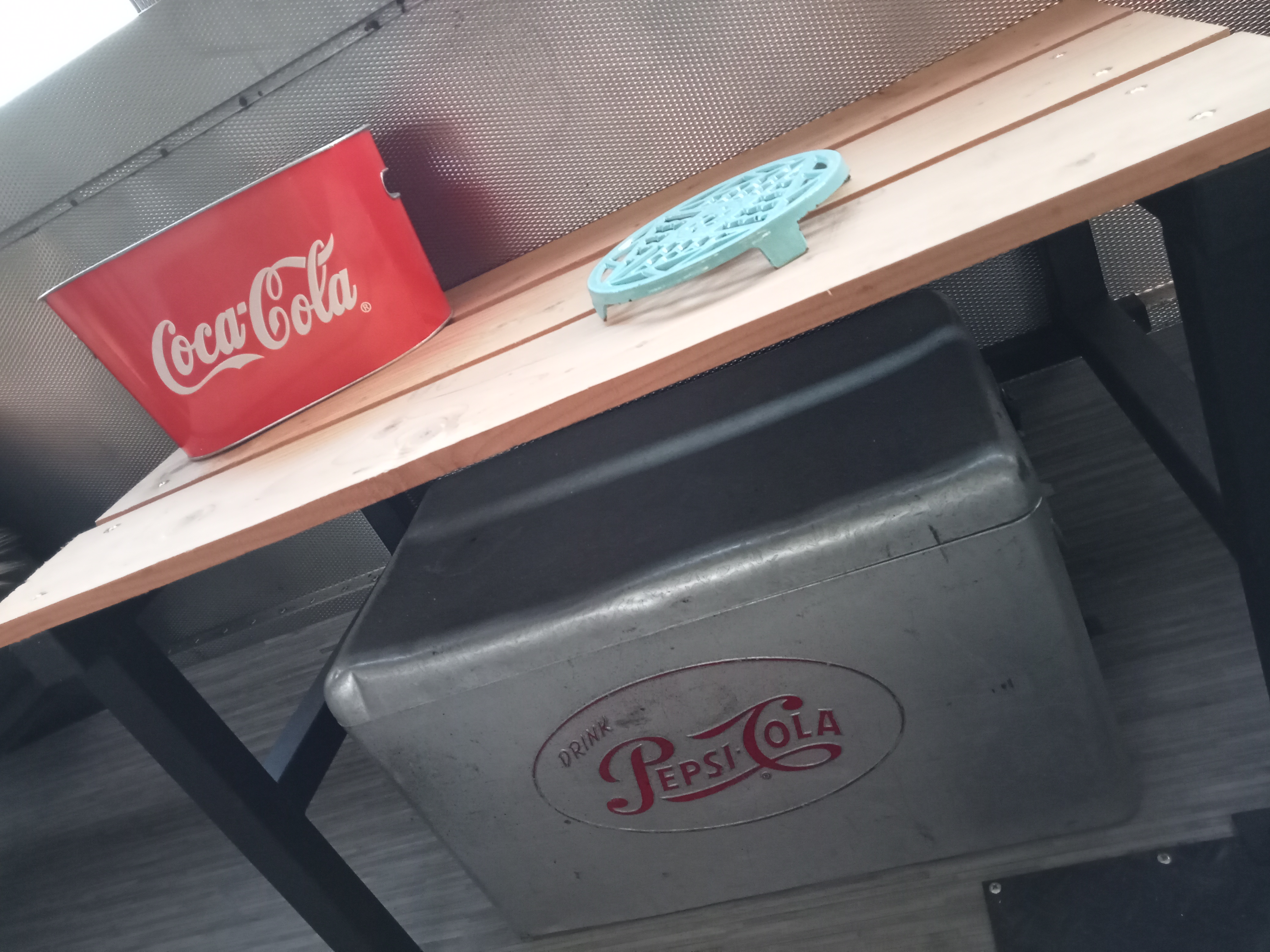 Le School Bus Crown (Camping La Perle), Saint-Médard-la-Rochette - photo 3