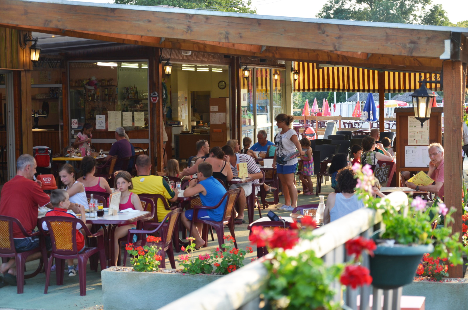 Camping la Rivière Capfun, Valence-en-Poitou - photo 8