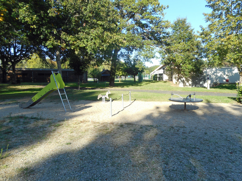 Camping municipal La Rivière, Donzenac - photo 8