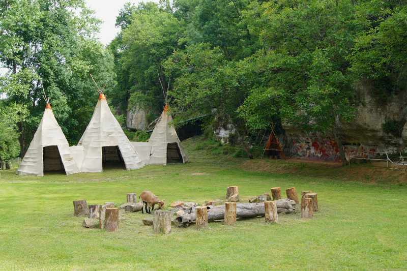 Site préhistorique de Castel-Merle, Sergeac - photo 2