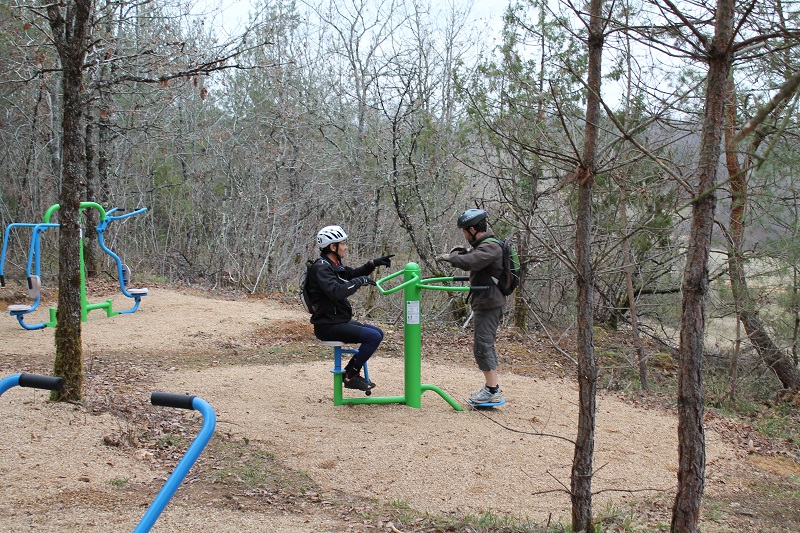 Parcours de marche nordique, parcours de santé et fitness sur le Causse de l'Isle, Savignac-les-Églises - photo 6