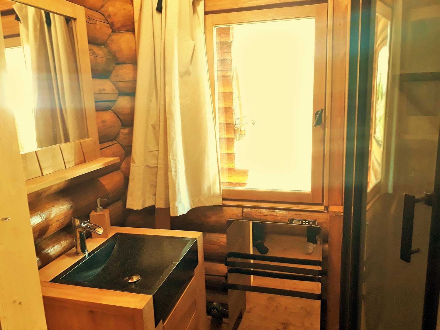 Chalet en rondins avec spa en pleine nature, Les Farges