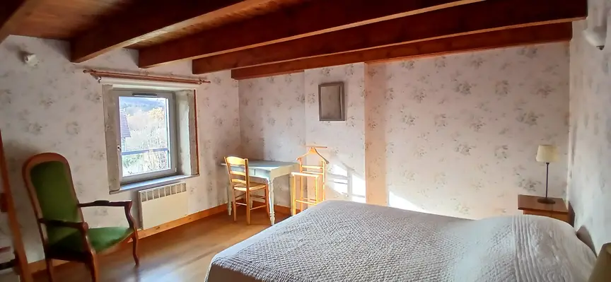 La petite maison, Faux-Mazuras