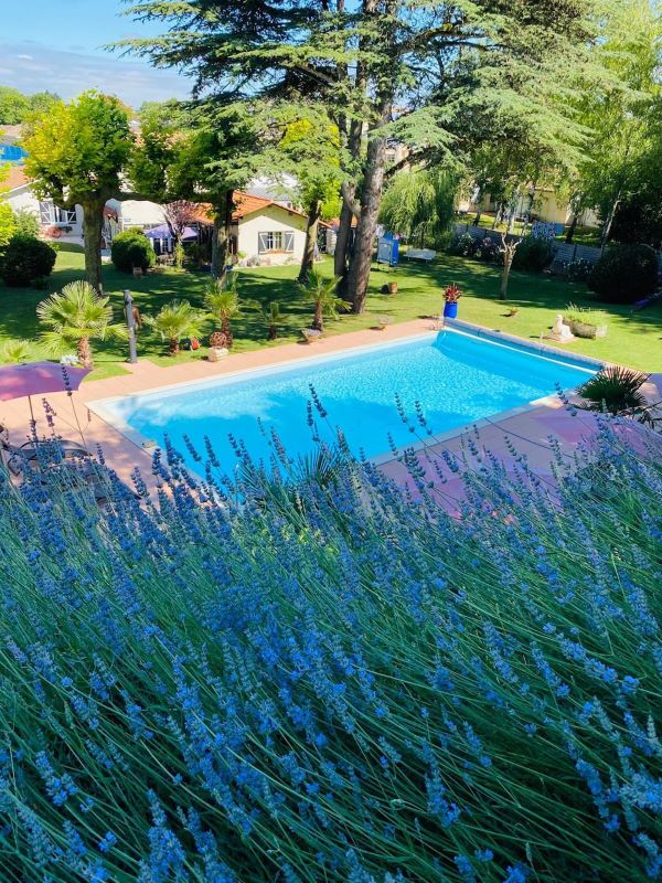 La villa rose, chambre d'hôtes à Blaye