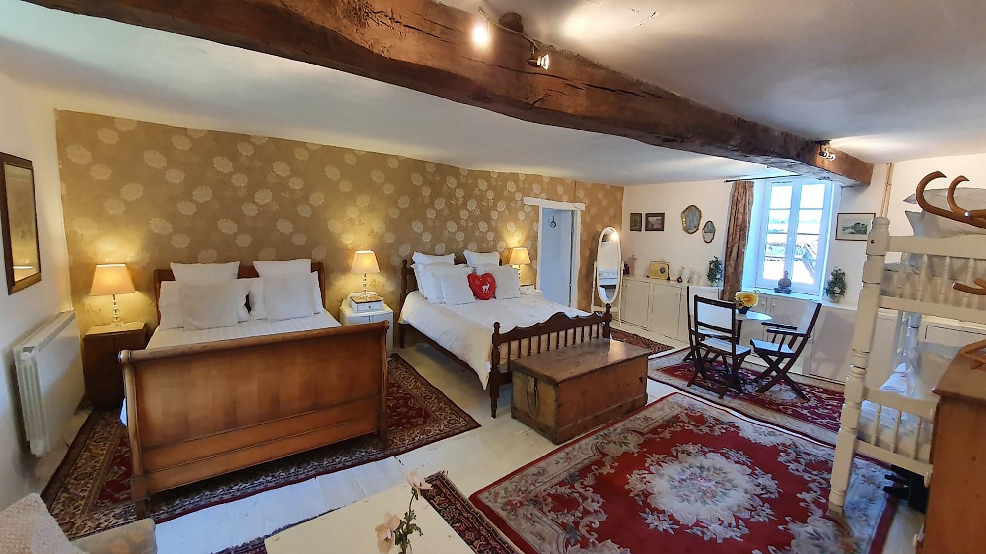 Chambre d'hôtes "Wisteria House - La Maison des Glycines", Chanteloup - photo 12