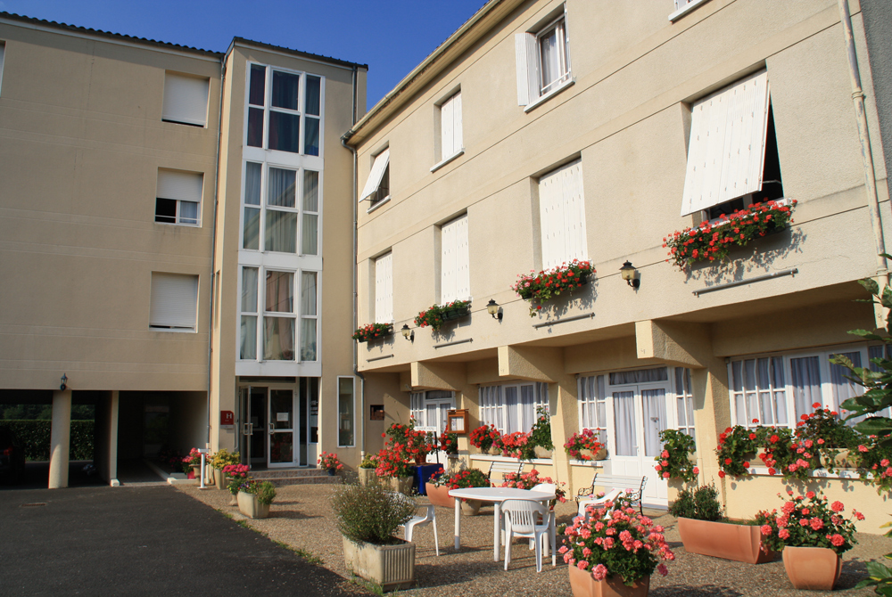 Hôtel Le Chalet Fleuri - photo 3