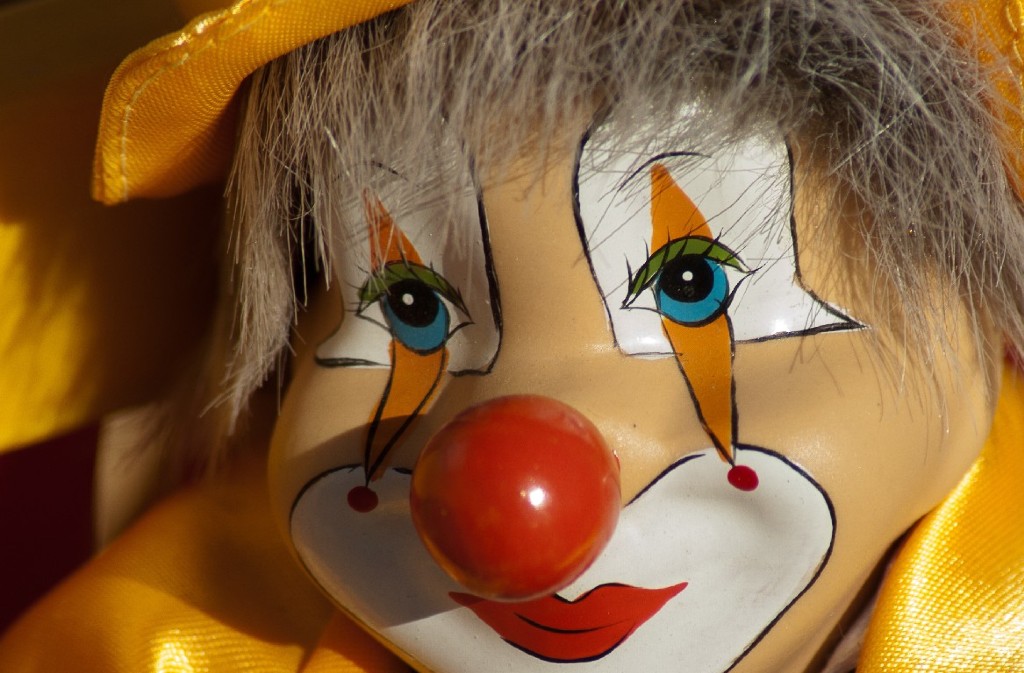 Solo de clown, auberge partagée et bal traditionnel