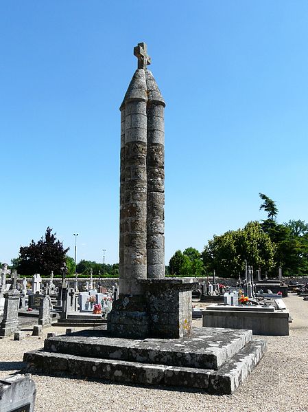 Croix de cimetière à Gourgé