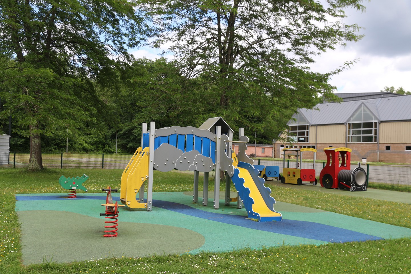 Aire de Jeux - photo 3