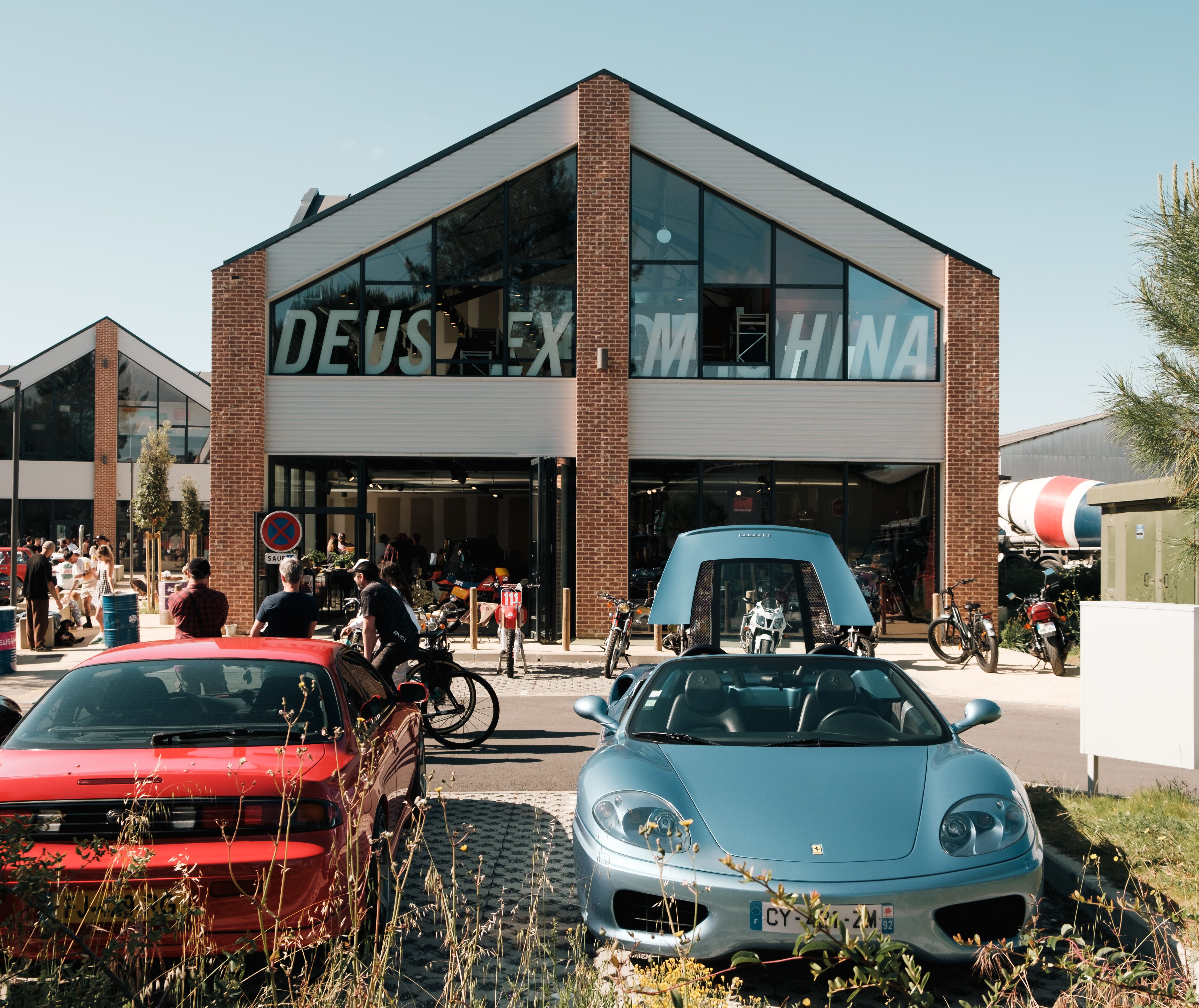 Deus Ex Machina Hossegor - The Souvenir of Tenacity — photo 2