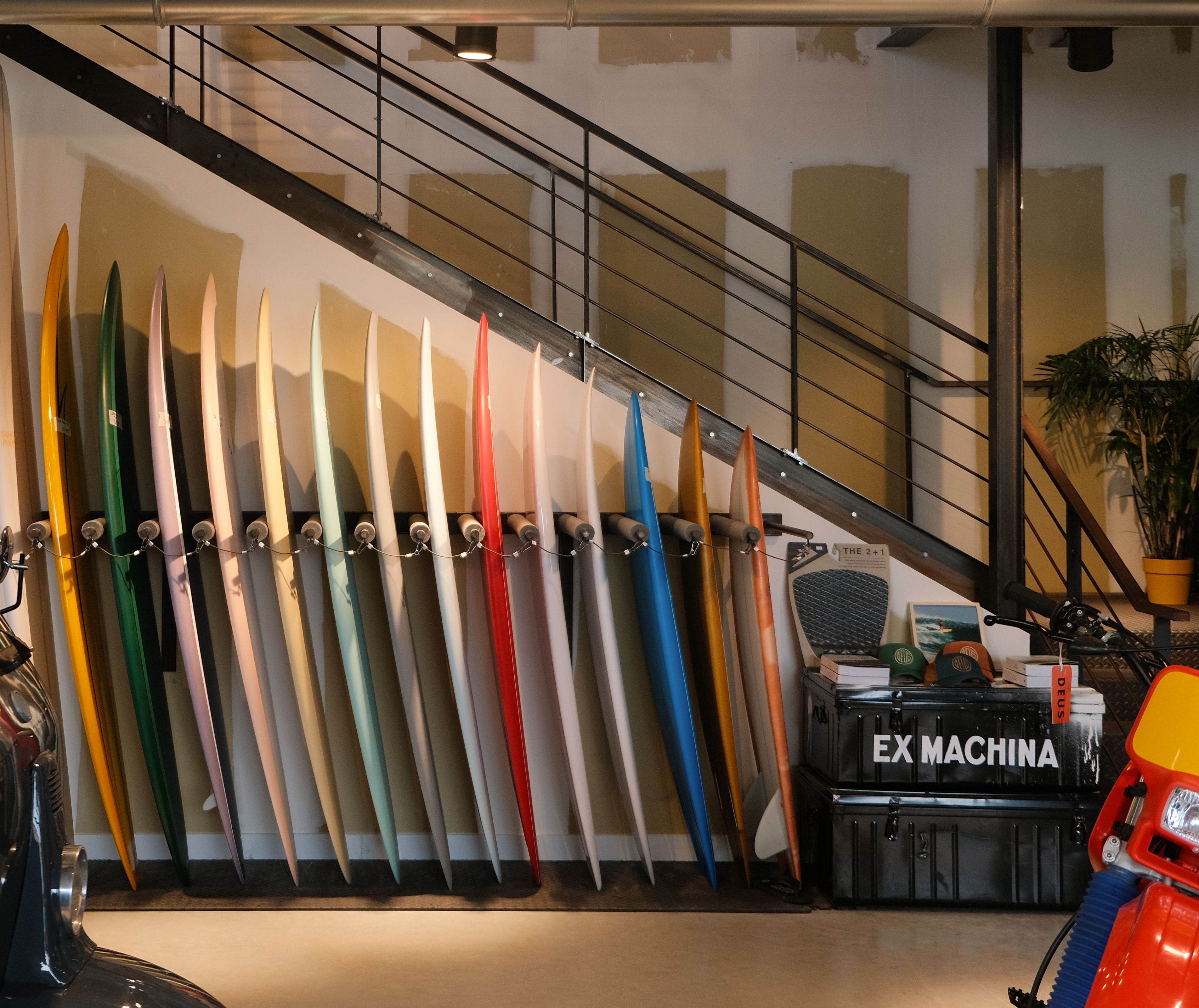 Deus Ex Machina Hossegor - The Souvenir of Tenacity — photo 3