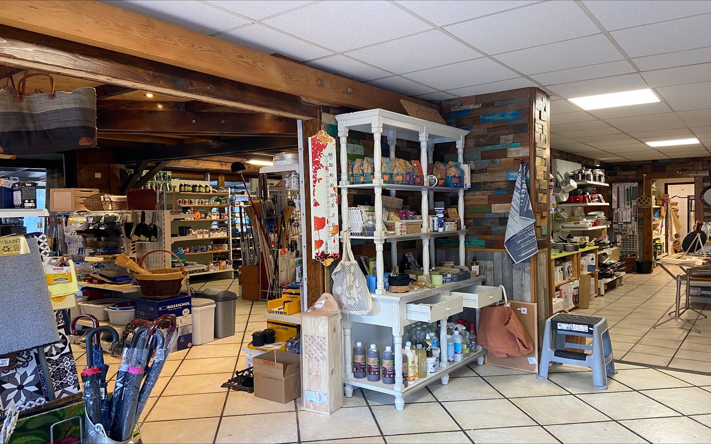 Droguerie Quincaillerie Quentin — photo 2