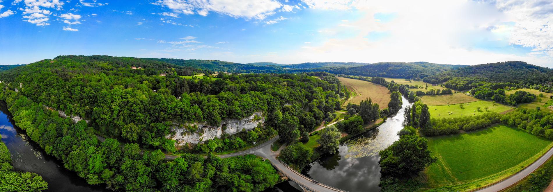 CAMPING LE VÉZÈRE PÉRIGORD — photo 1