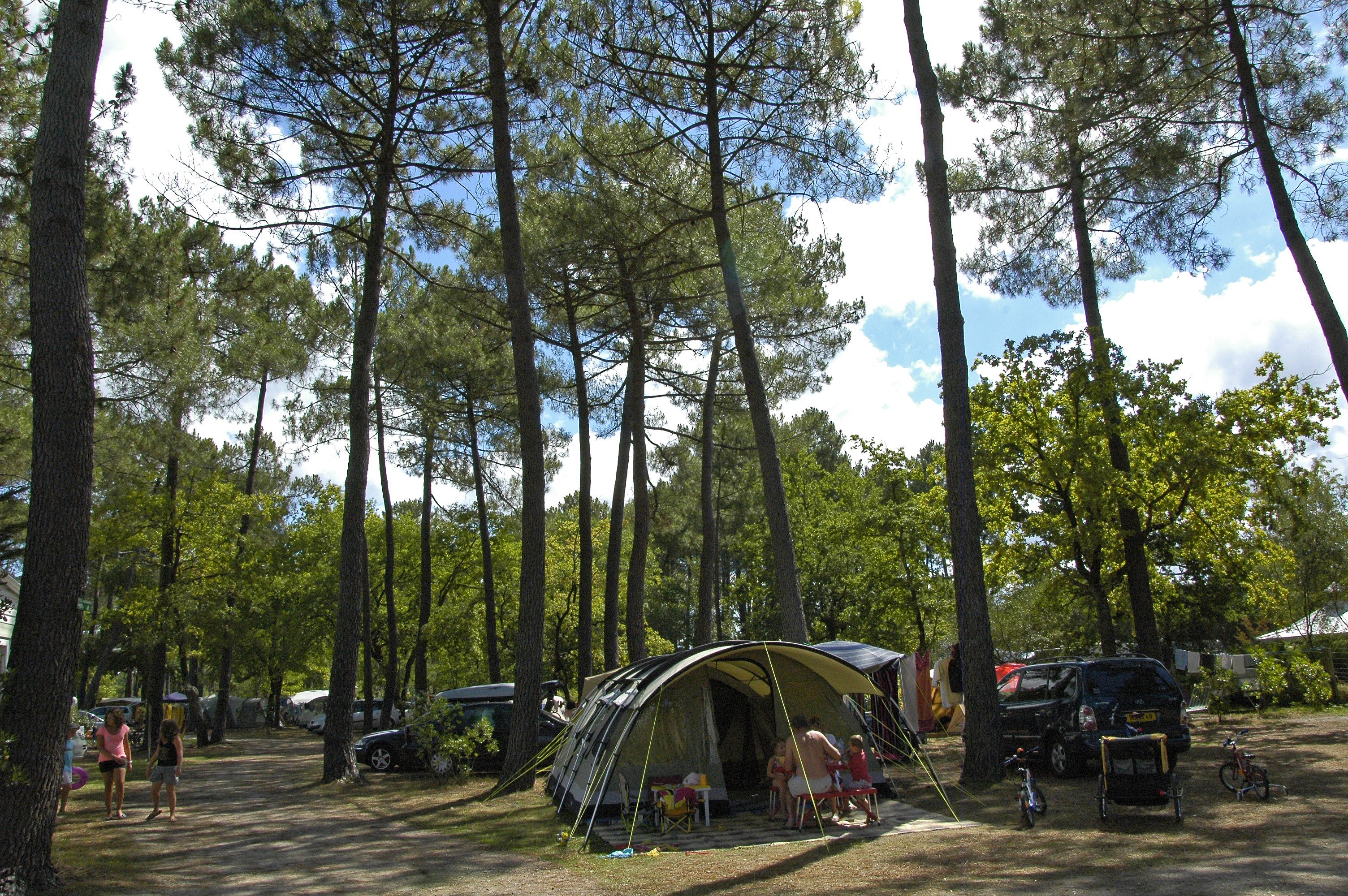 Camping Les Ourmes