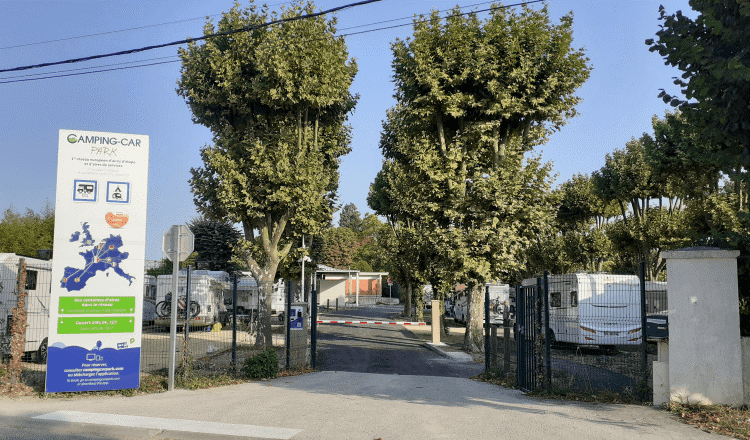 Aire de camping-cars de Cadillac-sur-Garonne - photo 2