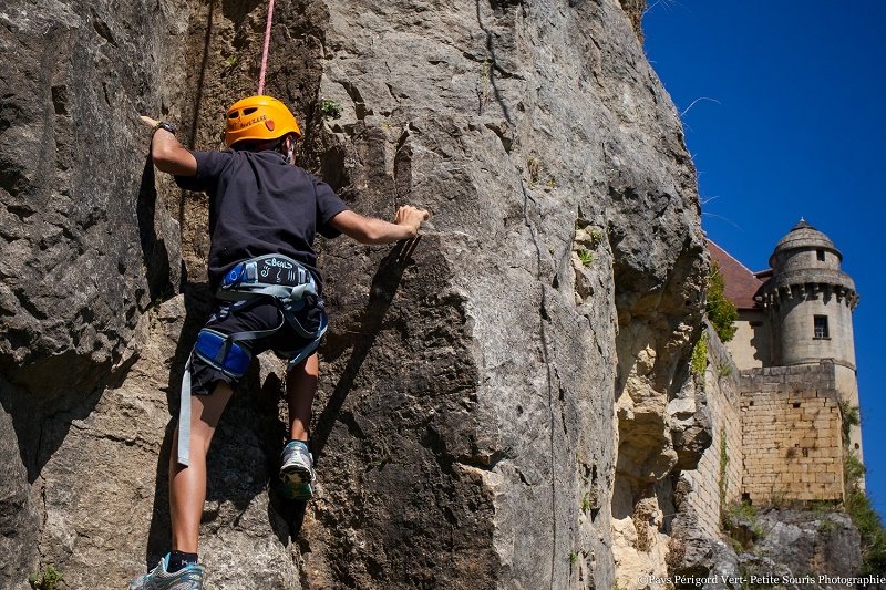 Été actif - escalade en falaise, Excideuil