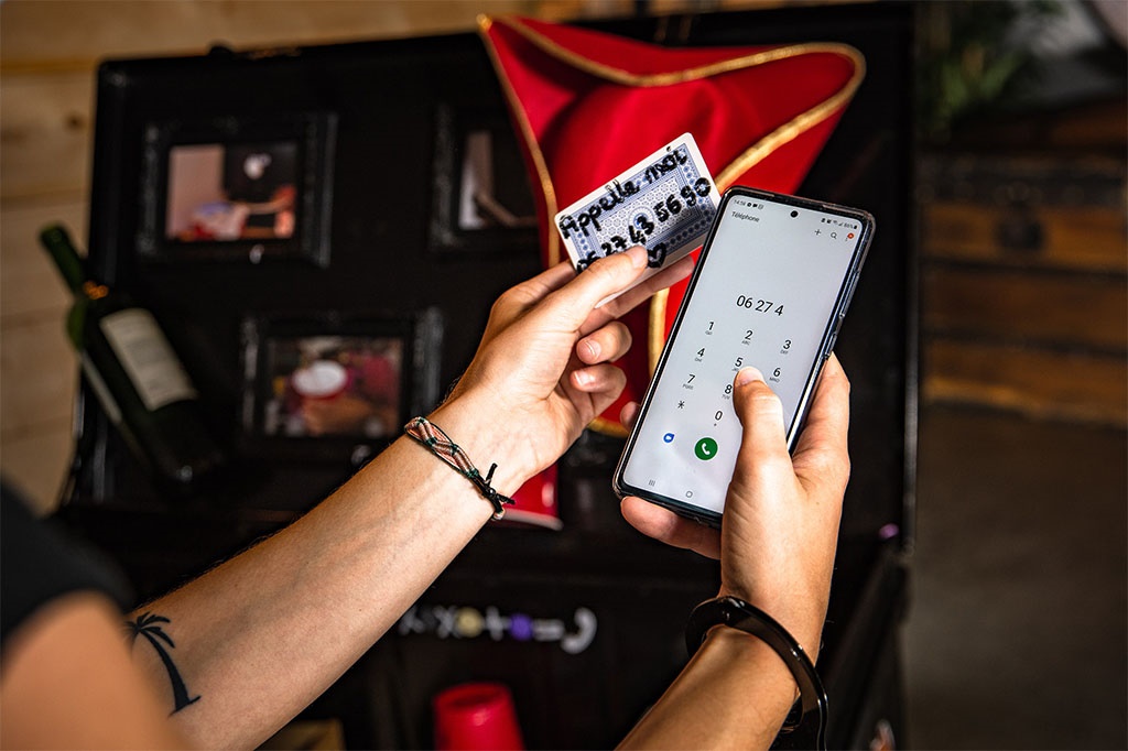 Alive Room Escape Game