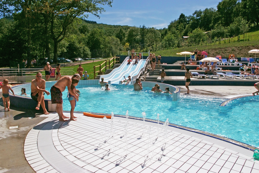 Espace aquarécréatif des Aubazines, Bort-les-Orgues - photo 2