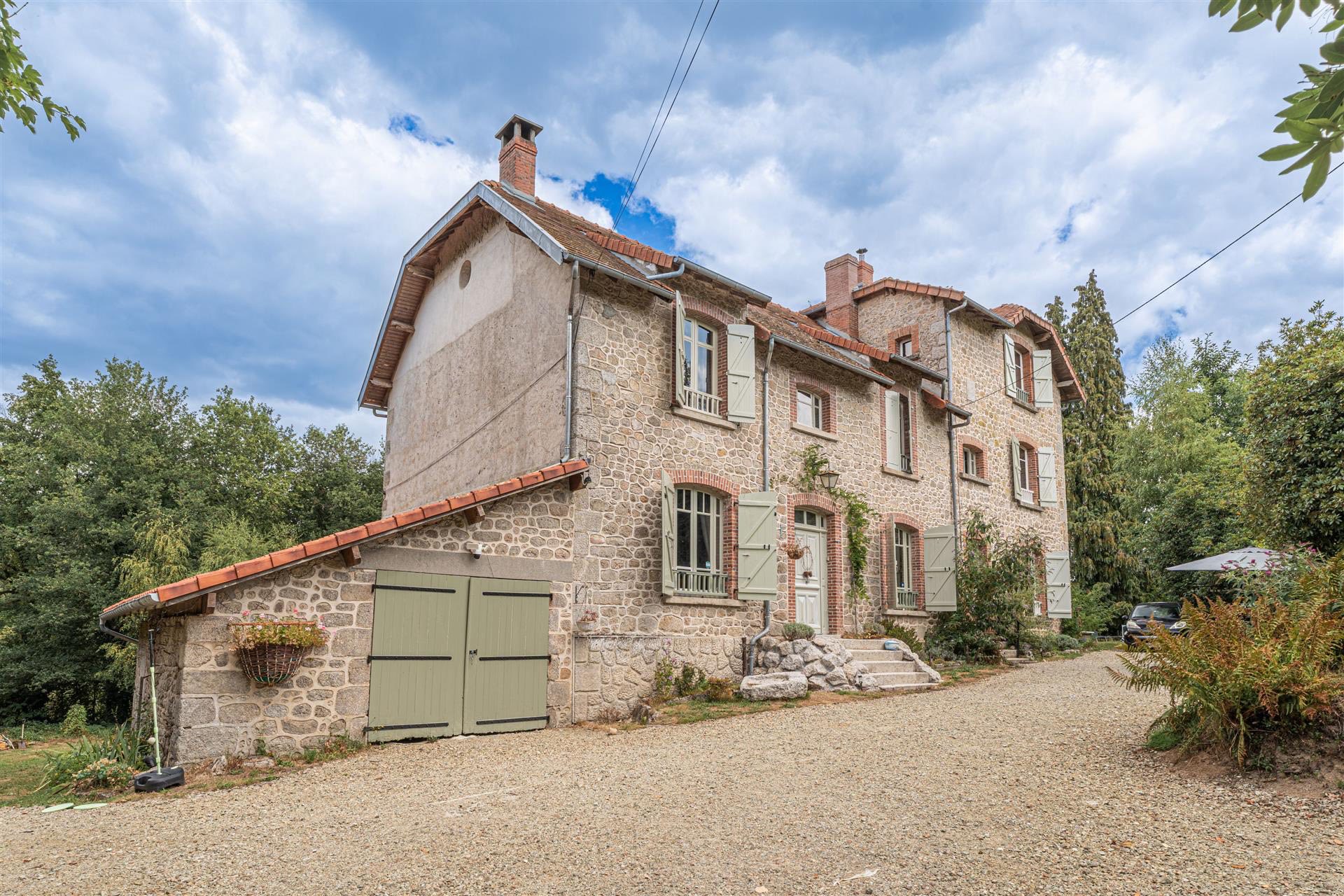 Chambres d'hôtes " Bon chez nous ", chambre d'hôtes à Saint-Amand-Jartoudeix
