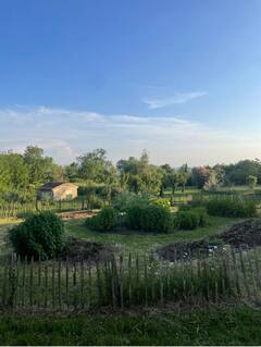 La Kambrousse, Le Retail