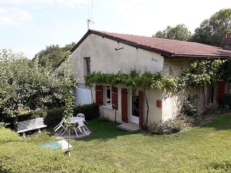 Petite maison à la campagne