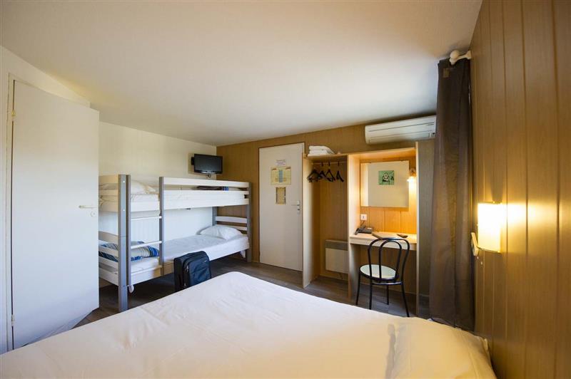 Brit Hôtel Pau Lescar