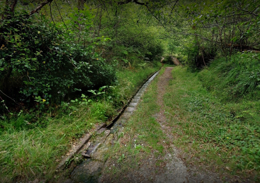 Fontaine Saint Jacques, Saint-Yaguen - photo 2
