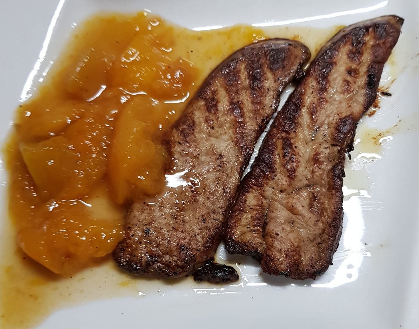 Visite de la ferme et dégustation Assiette Foie gras & pêches flambées