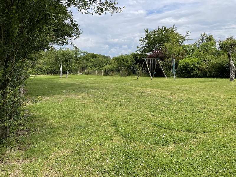 Laisser faire Lussac, Lussac-les-Églises - photo 15