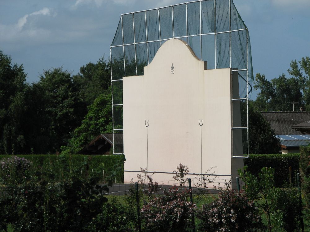 Fronton de Sainte-Eulalie-en-Born, Sainte-Eulalie-en-Born