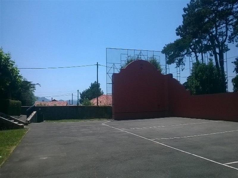 Fronton de Saraleguinea