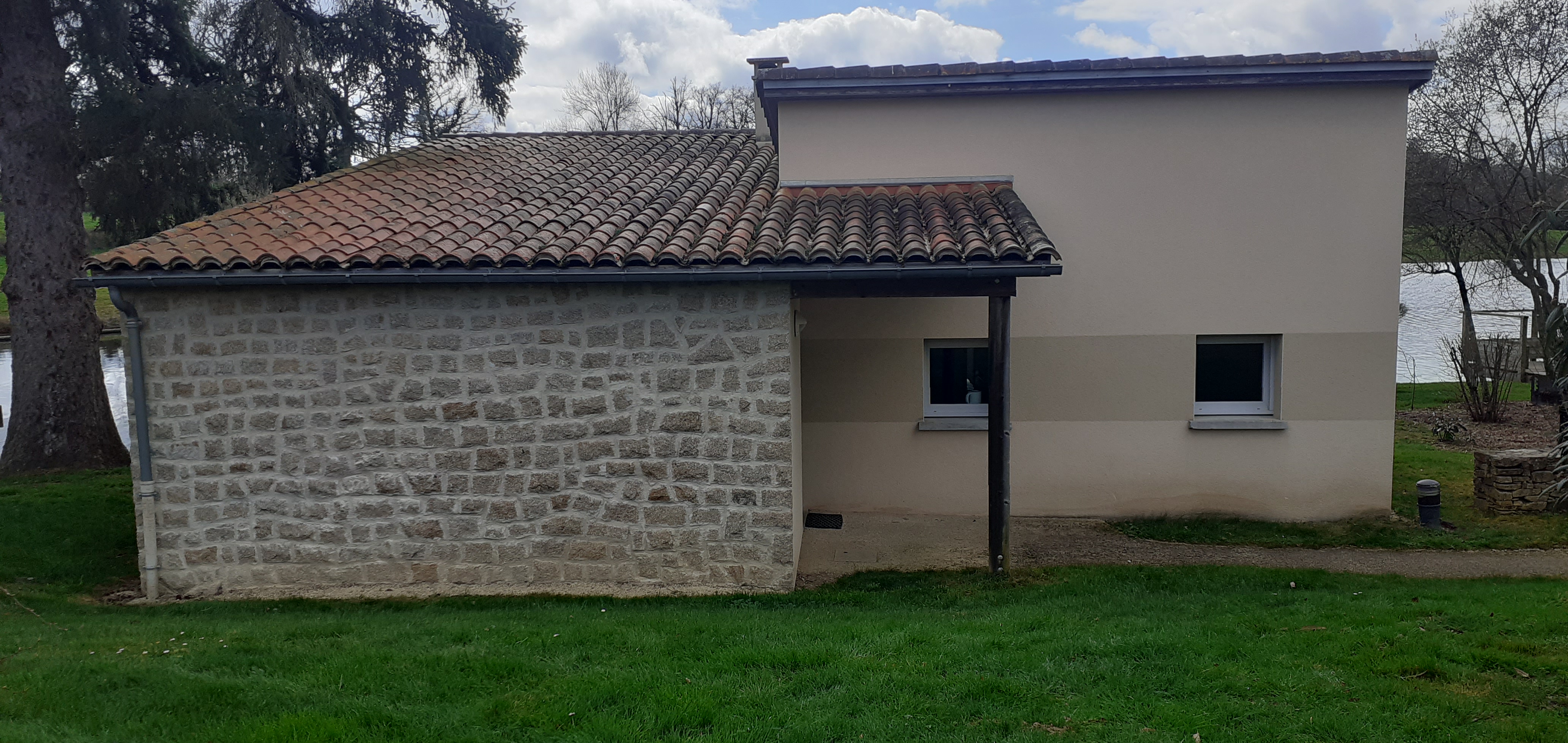 Nénuphar, Hameau de gîtes Les Pouyades