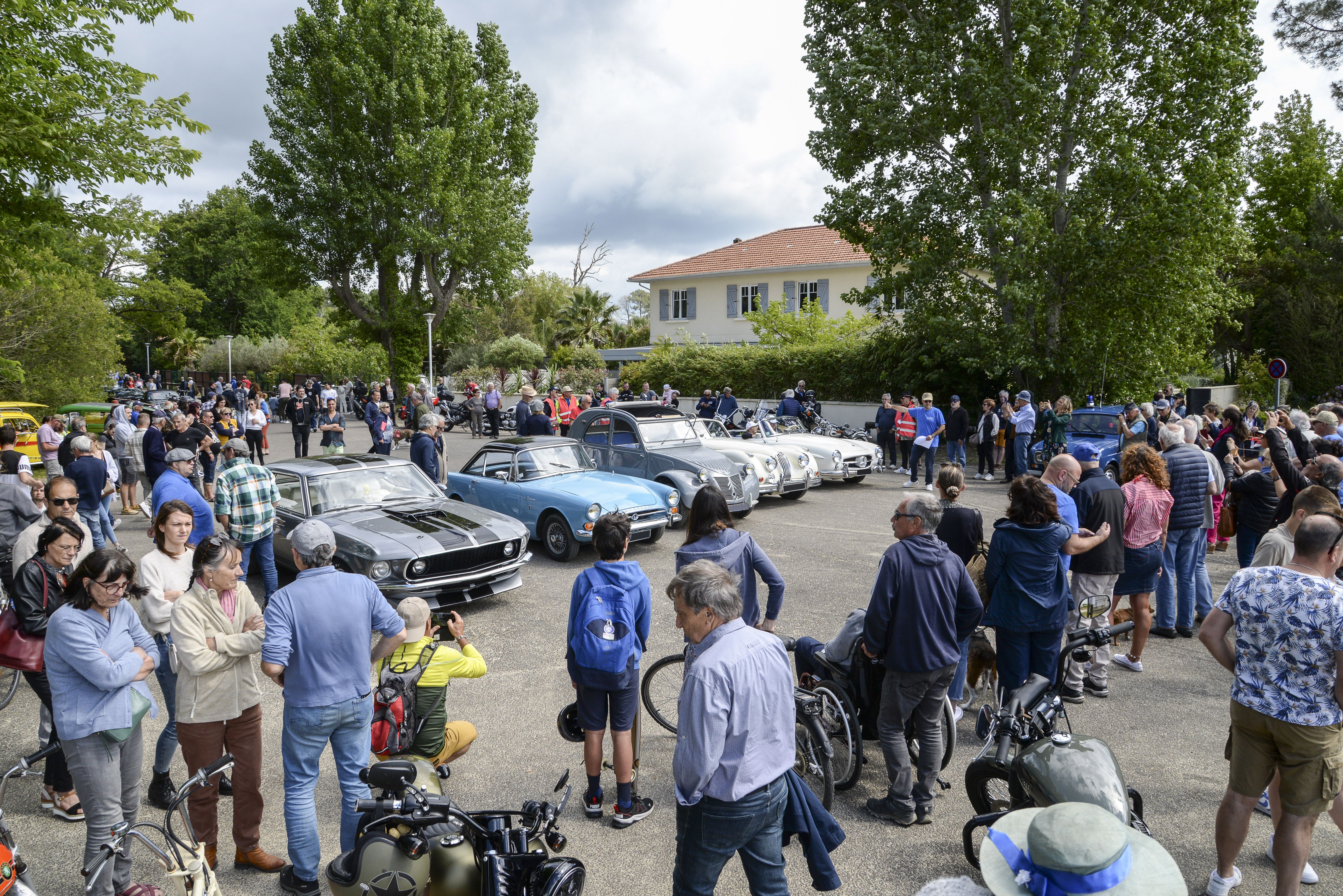 Gemme les belles anciennes - Rassemblement de véhicules, Sanguinet - photo 2