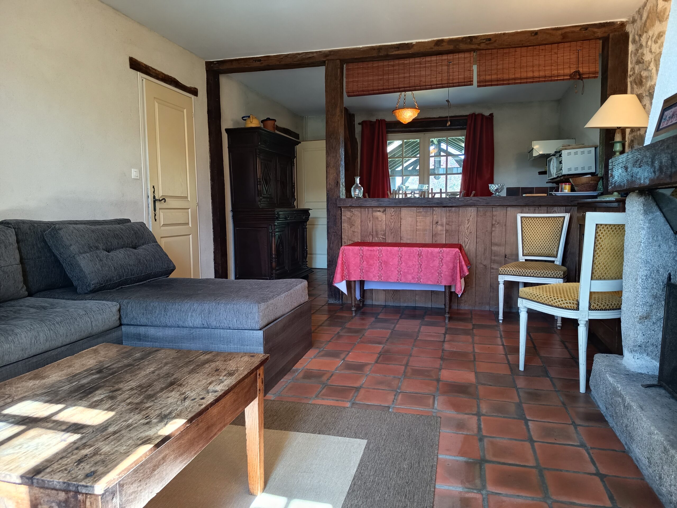 Location "Les Vergnes" Gîte mitoyen 2, Saint-Pardoux-le-Neuf - photo 7