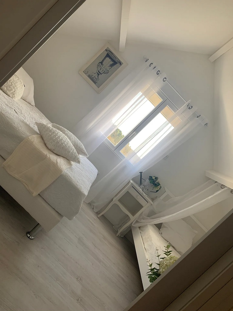 L'Attendue à l'orée du bois