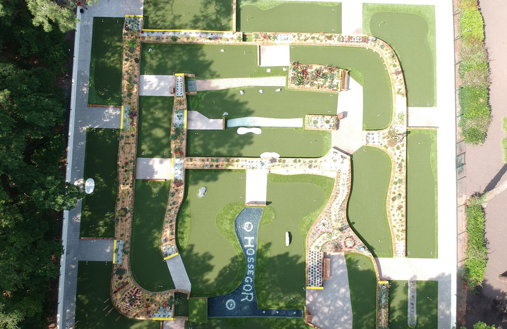 Grasshopper Putting Garden Hossegor
