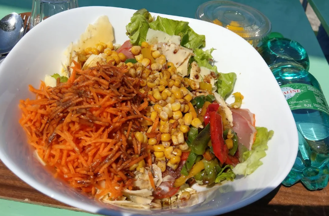 Restaurant "Green Avenue"