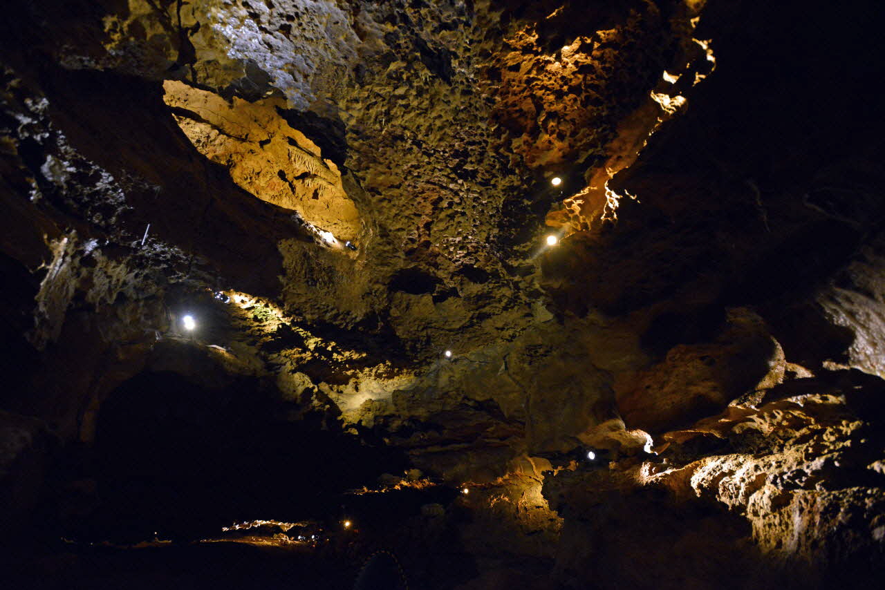 Percez le mystère des grottes de la Norée, Biard