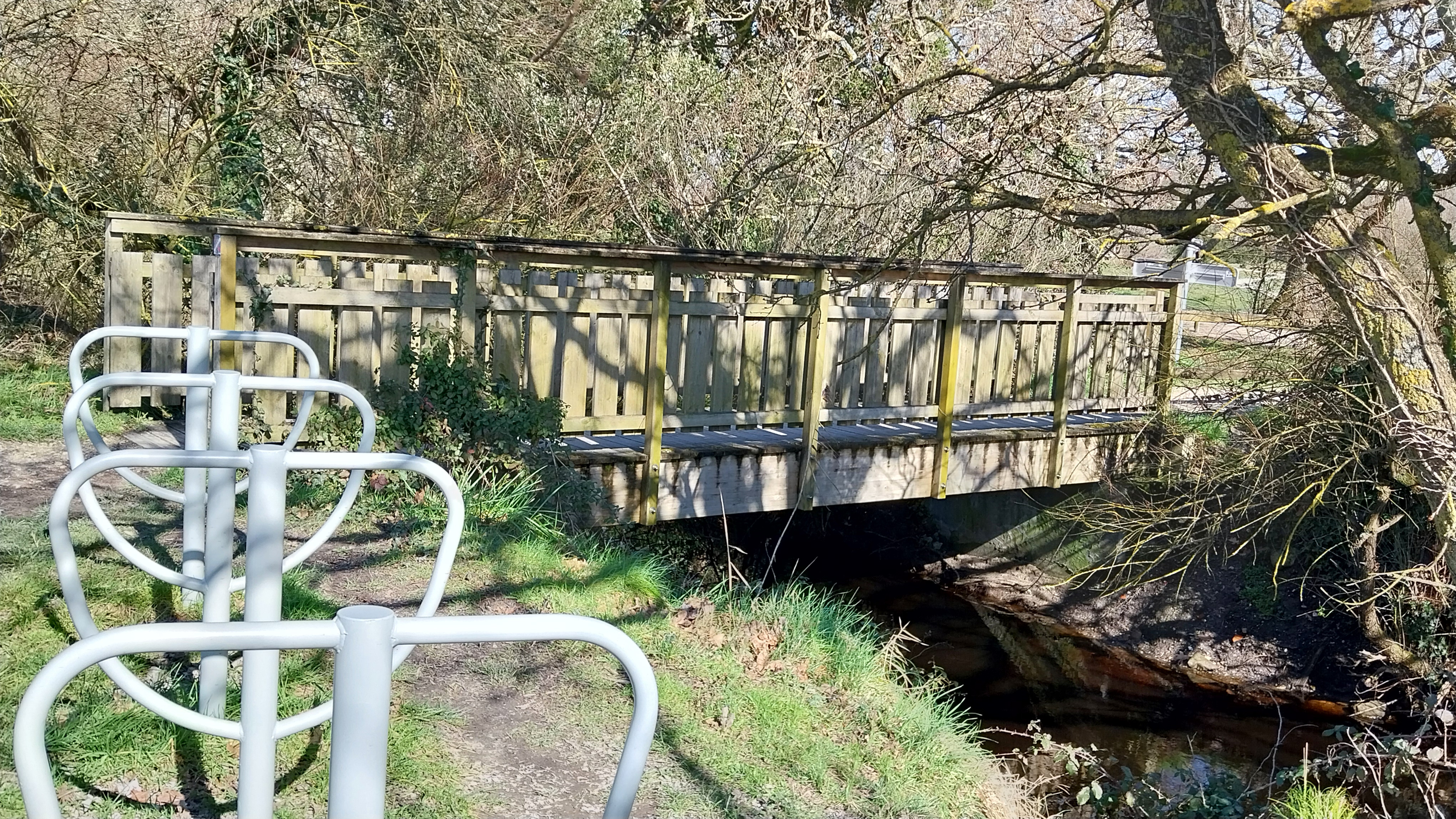 Aire de services vélo - chemin des Lapins et port ostréicole