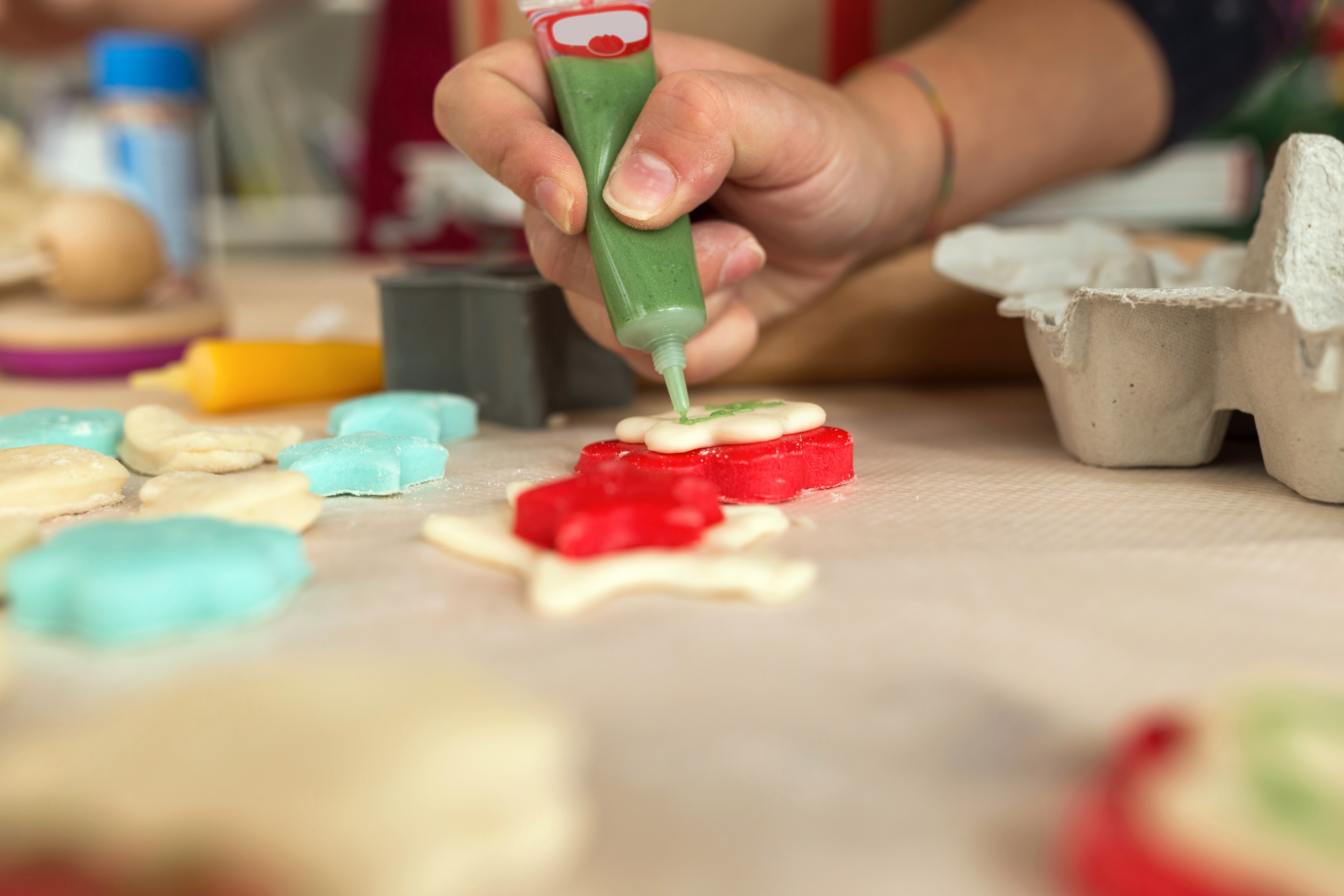 Les ateliers de l'Inter'Val : Activité pâte autodurcissante et décorations de Noël