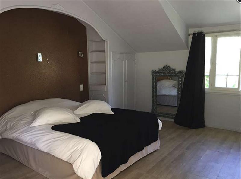 Hôtel Le Castel du Pont d'Oly